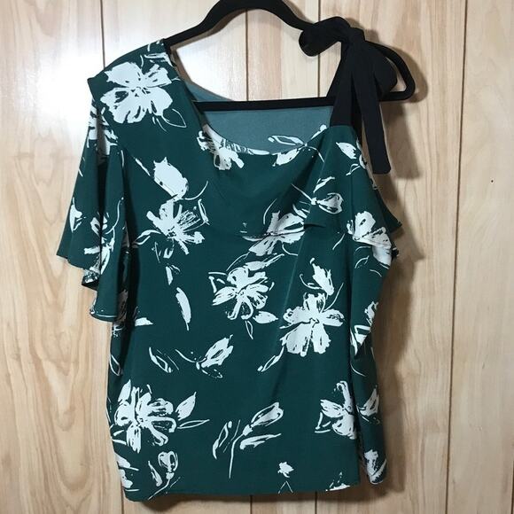 Shein Curve Green Floral Asymmetrical Neckline Short Sleeve Top 1XL - Picture 1 of 7